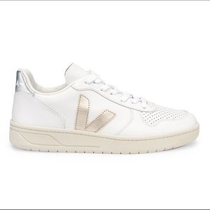 Veja V10 Extra White/Plantine/Silver Sneakers